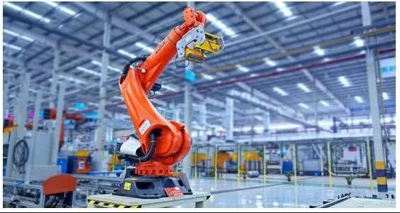 武漢開發(fā)區(qū)企業(yè)競逐“燈塔工廠”建設(shè)，引領(lǐng)智能制造新浪潮